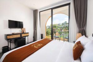 Khách sạn Phe La Town - Travel With Me18